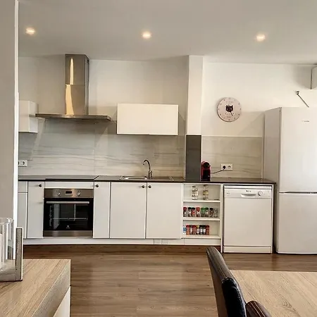 F96 Ubicado En El Corazon De شقة فورنيلس