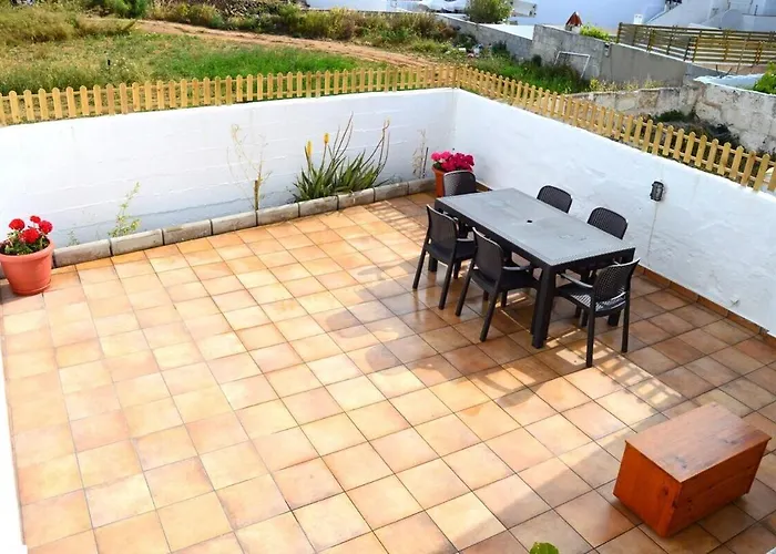Roca Fornells, Planta Baja Con Maravilloso Patio F96