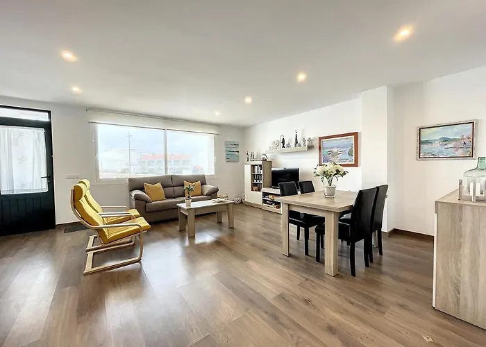 Roca Fornells, Planta Baja Con Maravilloso Patio F96 * 포르넬스